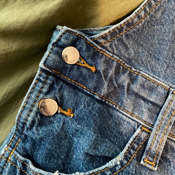 NWT. Universal Thread Denim Overalls. Size 8. - Picture 8 of 10
